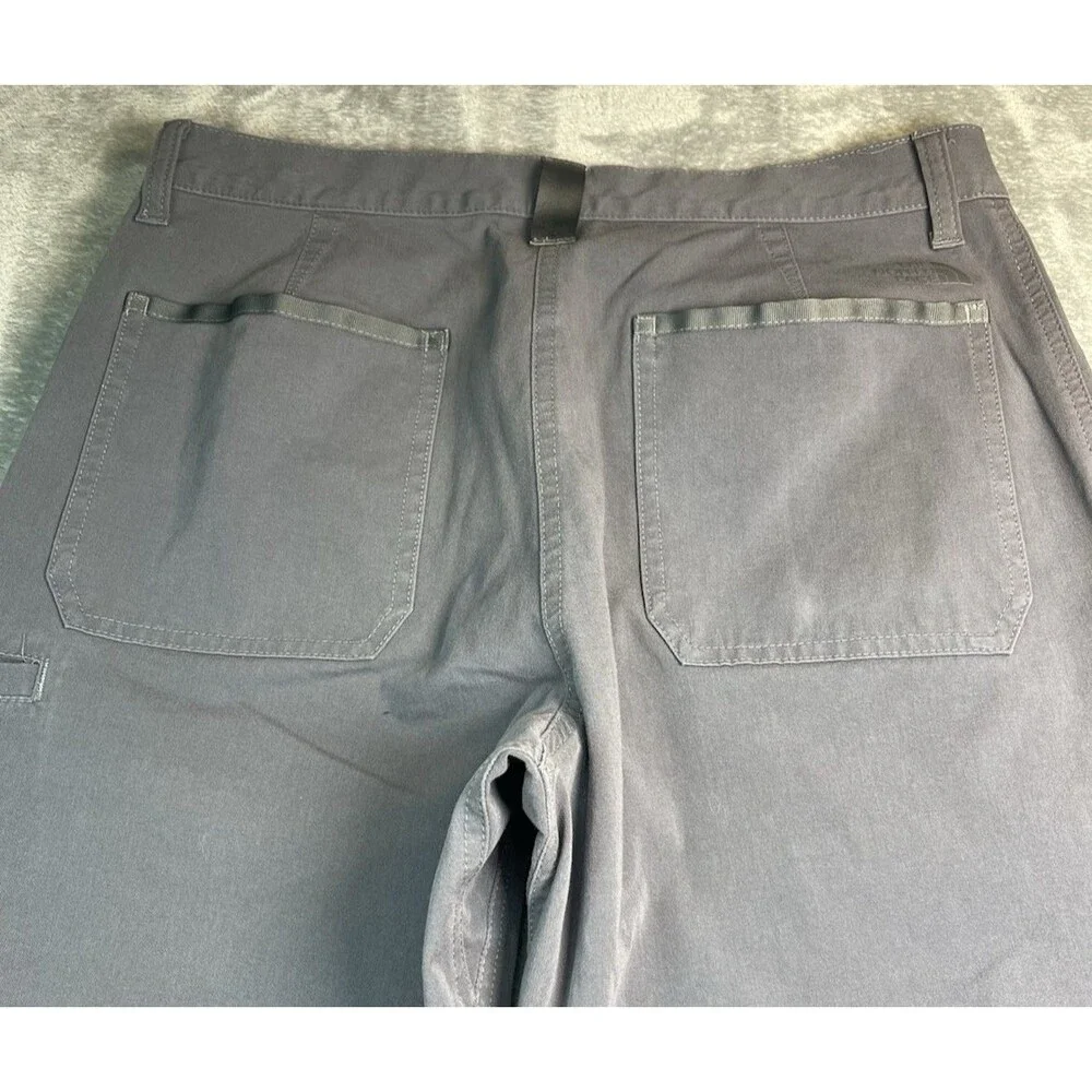 The North Face NEW! mens sz 32 grey flat front pants gorpcore atheisure